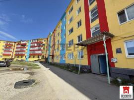 Квартиры, 2-комн., Магаданская область