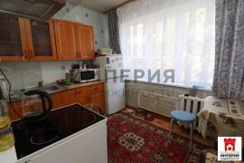 Квартиры, 2-комн., Магадан