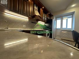 , 4-комн., Магадан