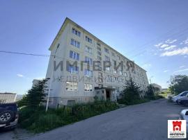 Квартиры, 2-комн., Магадан